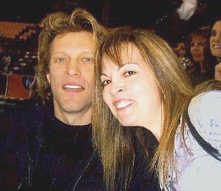 A big fan of Bon Jovi for many years, Joanne sat in his box and watched the Jon Bon Jovi-owned arena team Philadelphia Soul beat the Colorado Crush!
